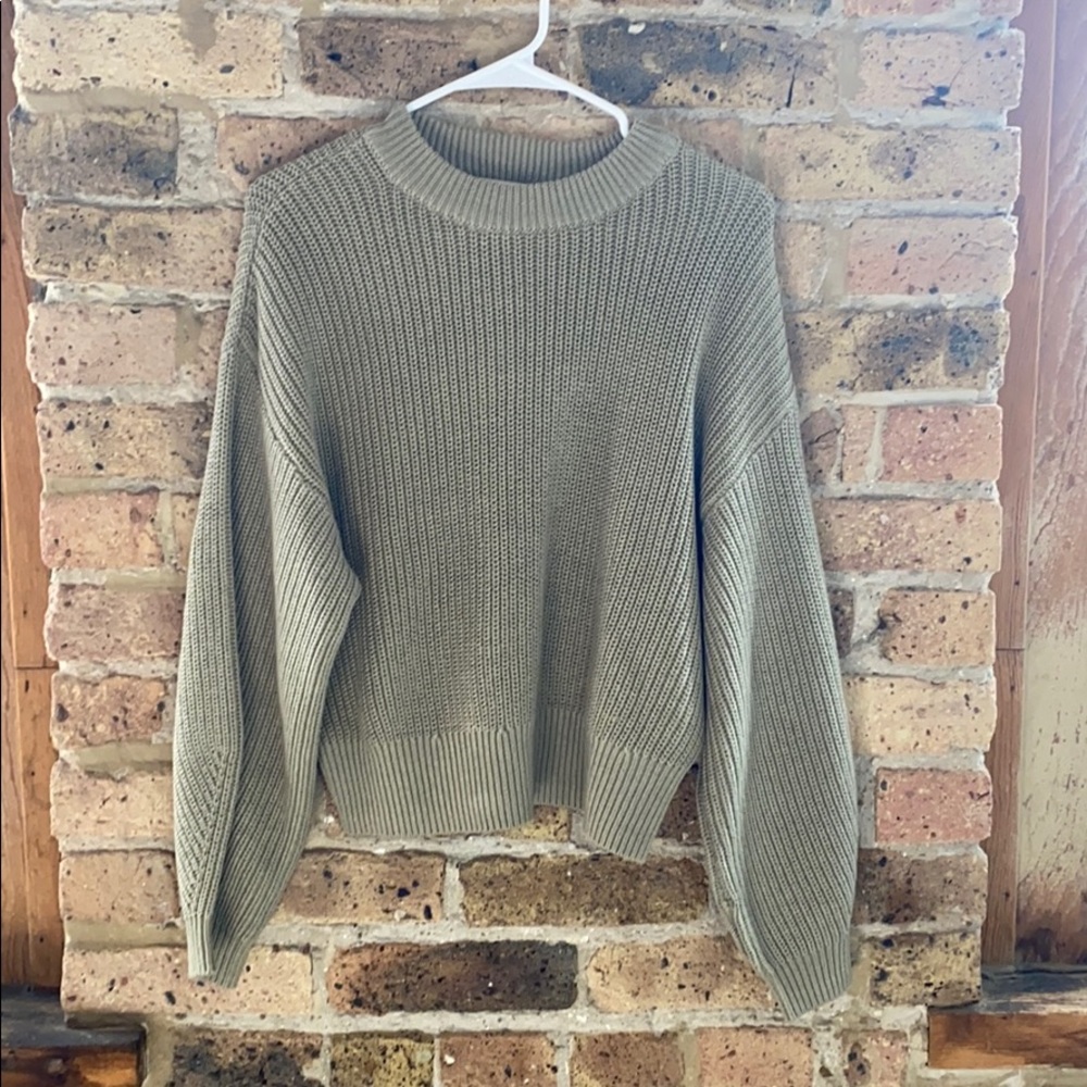 Light green sweater